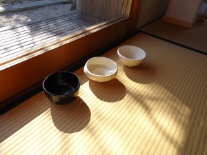 茶碗「山めぐり―兎・狐・熊」本田健×本田恵美(陶芸)2012年